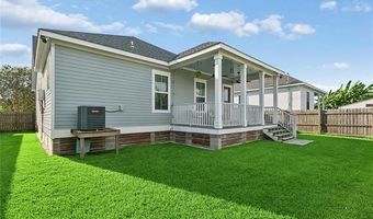 133 SEAL Dr, Arabi, LA 70032