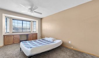 16635 Wintun Rd, Apple Valley, CA 92307