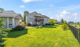 417 33rd St SW, Altoona, IA 50009