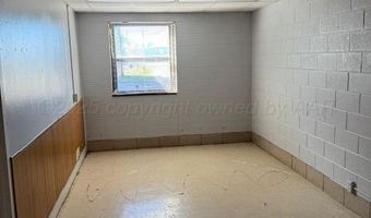 2801 DUNIVEN Cir, Amarillo, TX 79109