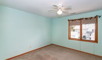 4714 Todd Dr, Ames, IA 50014