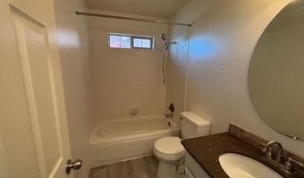7608 Lakewood Ave NW, Albuquerque, NM 87120