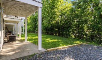 5 Morrill Ln G, North Providence, RI 02904