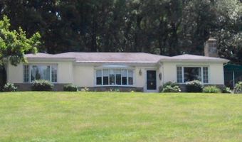 6 Old Pound Hill Rd, North Smithfield, RI 02896