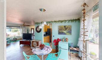 1239 IRIS St, Brookings, OR 97415