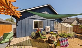 21227 Thornhill Ln, Bend, OR 97701