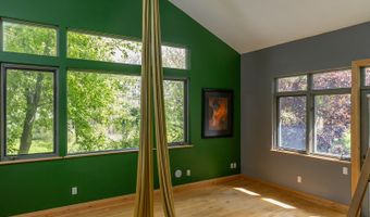 75 Sterling Dr, Bellevue, ID 83313