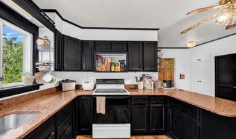 401 Petersham Rd, Athol, MA 01331