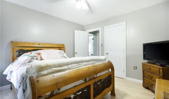 43 Parker Ave, Warren, RI 02885