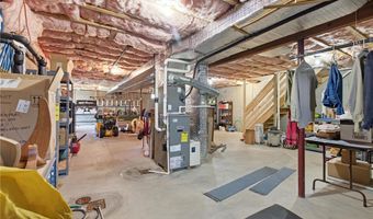 108 Winfield Manor Dr, Adams Twp., PA 16046