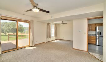 9925 Amanda Ln, Algonquin, IL 60102