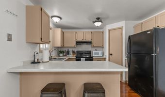 530 E MITCHELL Ave, Appleton, WI 54915