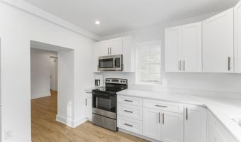 7707 RIDGE Ave, Philadelphia, PA 19128
