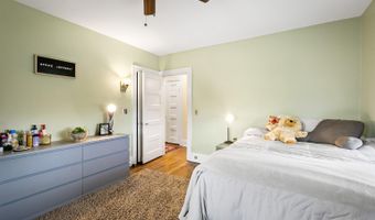 610 SOMERSET Rd 302, Baltimore, MD 21210