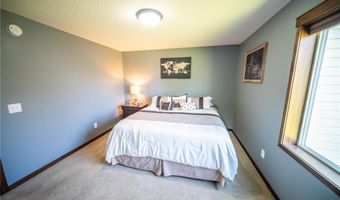 426 Creek Ave, Delano, MN 55328