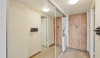 1717 Mott Smith Dr 1909, Honolulu, HI 96822