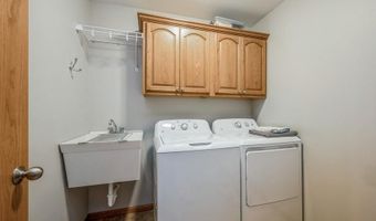 608 Ridgeview Way, Atkins, IA 52206