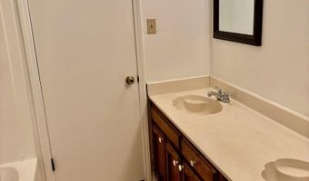 827 E Boyd Dr #A, Baton Rouge, LA 70808