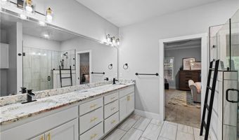 2104 SW Huntwick Ave, Bentonville, AR 72713