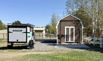 221 44th St N, Cody, WY 82414