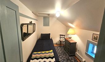187 Dye Hill Rd, Hopkinton, RI 02832