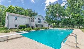 123 Mallard Cir, Agawam, MA 01001