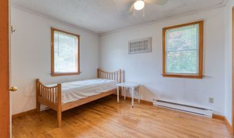 28 Farm Dr, Ashford, CT 06278