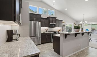 33 Parkland Dr, Blanchard, ID 83804