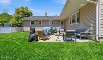 575 Garfield Ave, Belford, NJ 07718