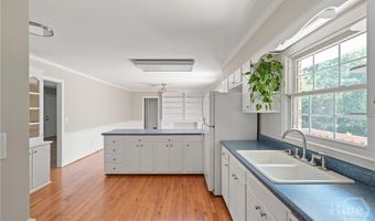 151 Stafford Dr, Athens, GA 30605