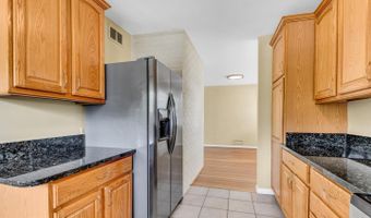 10228 FARNHAM Dr, Bethesda, MD 20814