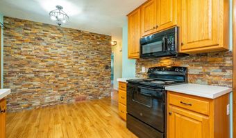 2213 Jensen Ave, Ames, IA 50010