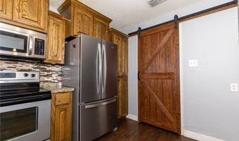 1204 Live Oak Dr, Alice, TX 78332