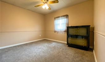 1916 South Dr, Aliquippa, PA 15001