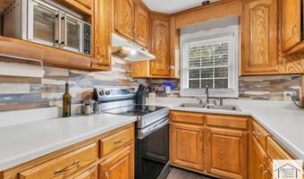 809 Longview Dr, Bassett, VA 24055