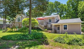 8 Liberty Rdg, Clinton, CT 06413