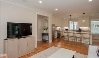 36 Bull St, Newport, RI 02840