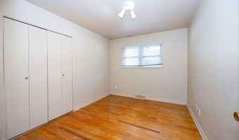 1031 N Maple Rd, Ann Arbor, MI 48103