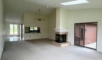167 Country Club Ln, Amsterdam, NY 12070