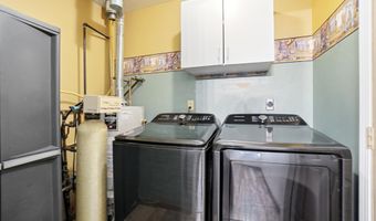 111 Autumn Hills Dr, Avilla, IN 46710