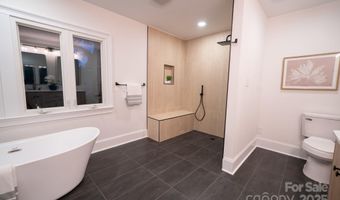 4901 Pine Ridge Rd, Charlotte, NC 28226