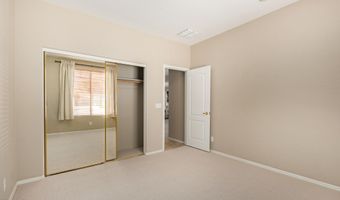 854 E AQUARIUS Pl, Chandler, AZ 85249