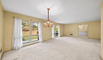 1570 Nantahalla Dr, Atlanta, GA 30329