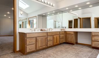 15995 NE EILERS Rd, Aurora, OR 97002
