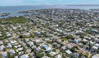 112 79TH St B, Holmes Beach, FL 34217