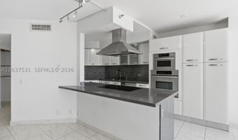 3610 Yacht Club Dr 702, Aventura, FL 33180