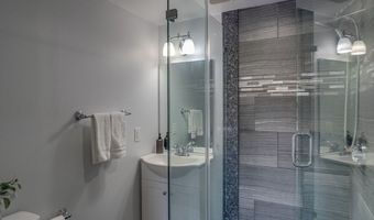 46 West St, Berlin, MA 01503