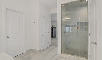 5742 Shadow Bend Dr, Las Vegas, NV 89135