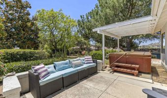 10525 Burned Oak Ln, Escondido, CA 92026