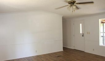 188 Compass Lake Dr, Alford, FL 32420